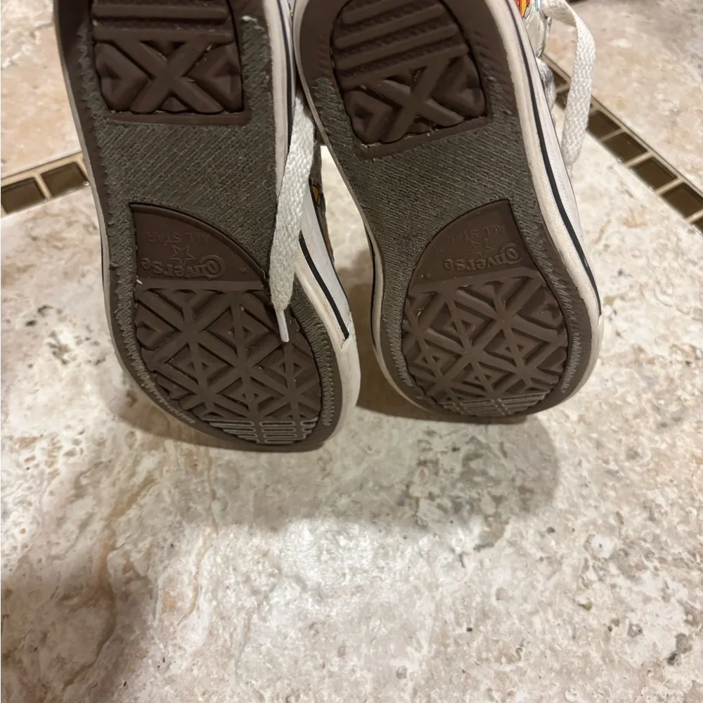Kids converse insect sneakers size 12